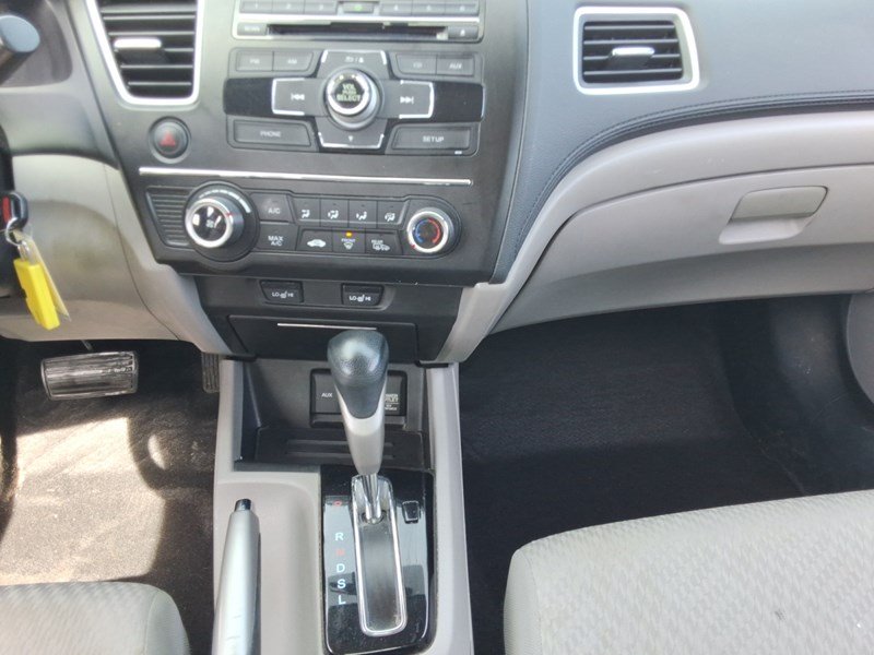 2015 Honda Civic 4dr Auto LX