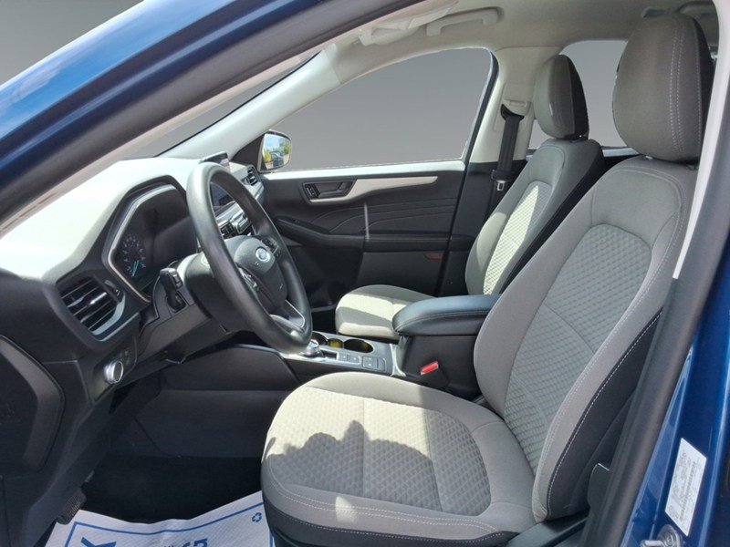 2022 Ford Escape SE FWD