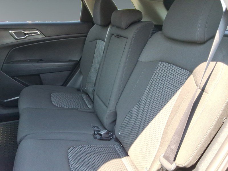 2025 Kia Sportage LX FWD