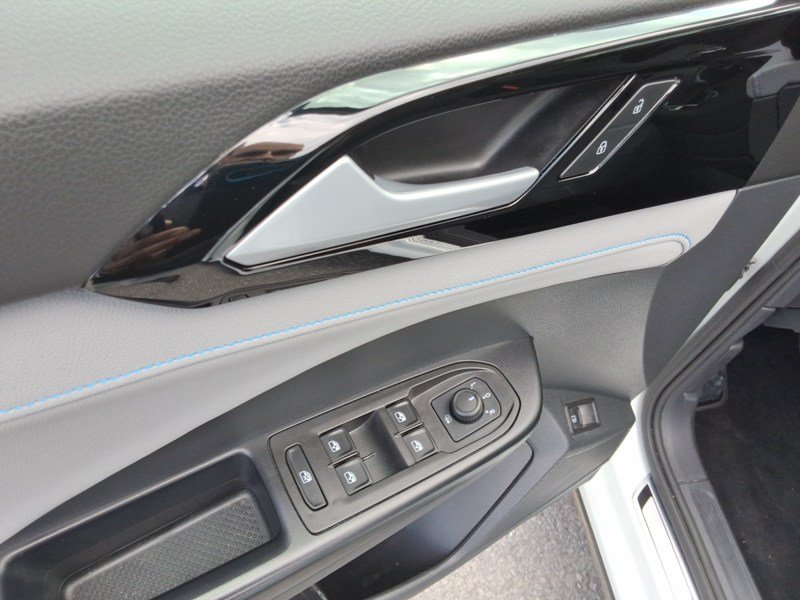 2024 Volkswagen Taos Comfortline Black Edition
