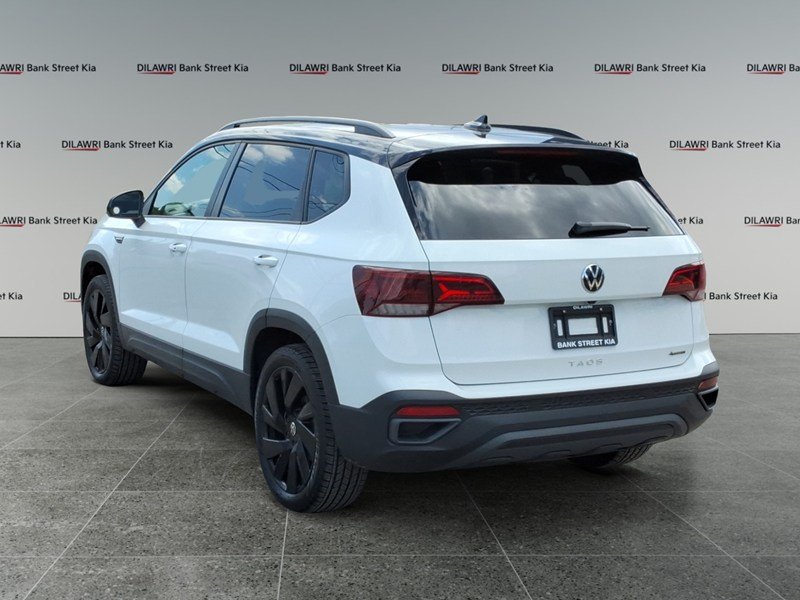 2024 Volkswagen Taos Comfortline Black Edition