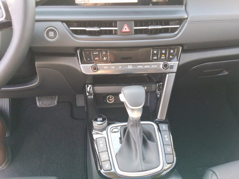 2026 Kia Seltos SX AWD w/Brown Interior