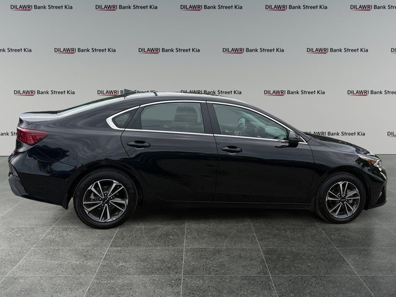 2024 Kia Forte EX IVT
