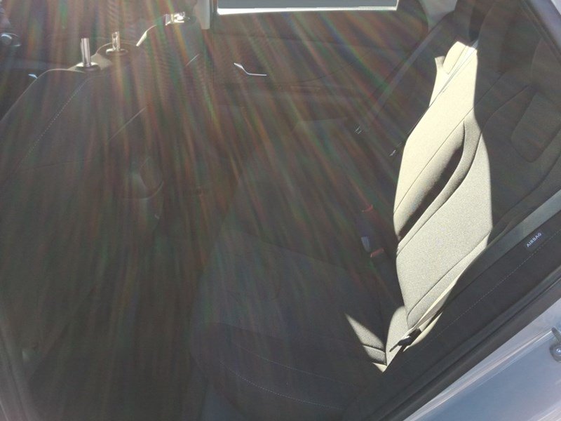 2024 Hyundai Elantra Essential IVT