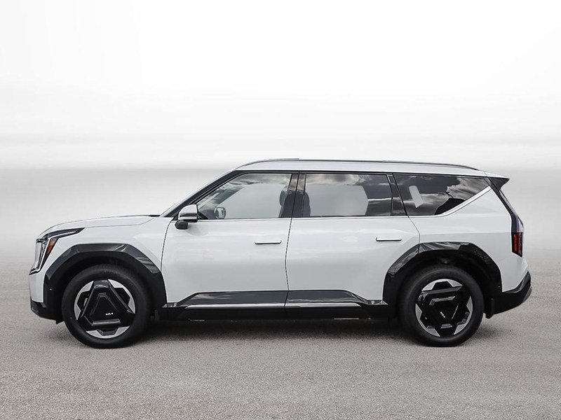 2026 Kia EV9 Land AWD with Premium Pkg