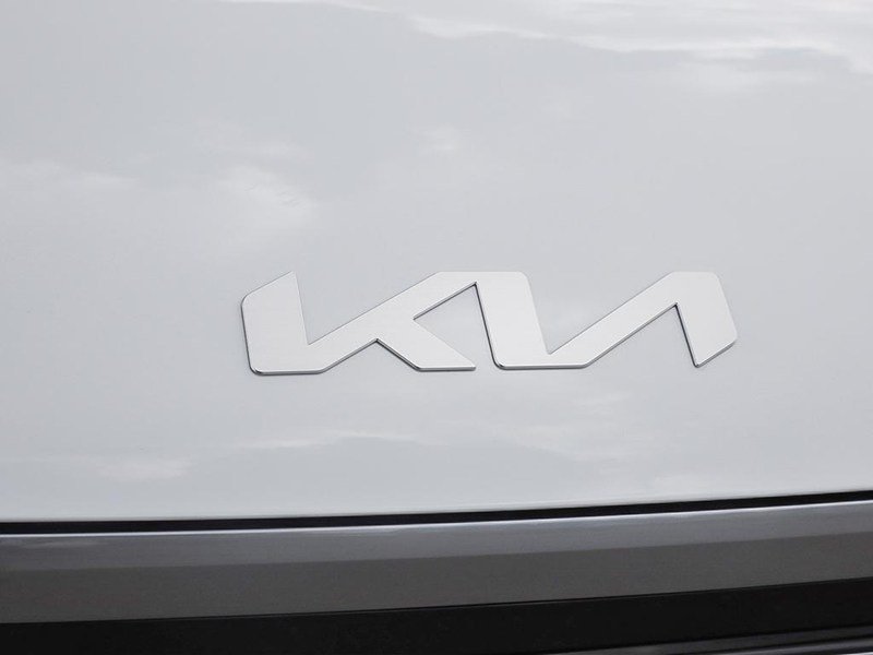 2026 Kia EV9 Land AWD with Premium Pkg