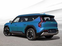 2026 Kia EV9 Land w/Premium Package AWD