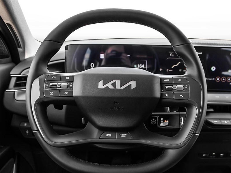2026 Kia EV9 Land w/Premium Package AWD
