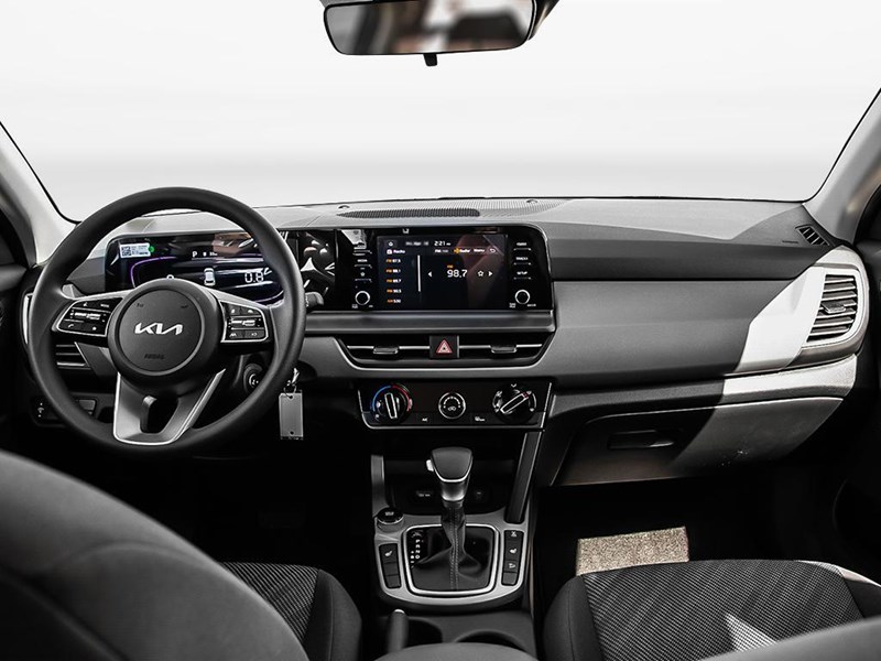 2025 Kia Seltos LX AWD