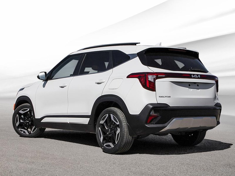 2025 Kia Seltos SX AWD w/Brown Interior