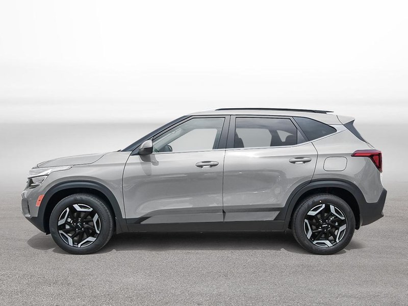 2025 Kia Seltos SX AWD w/Brown Interior