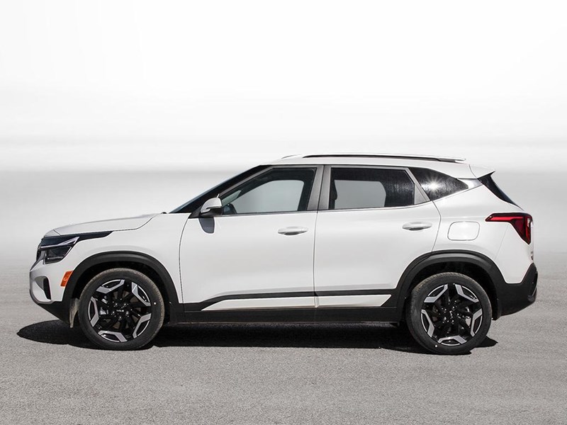 2025 Kia Seltos SX AWD w/Brown Interior