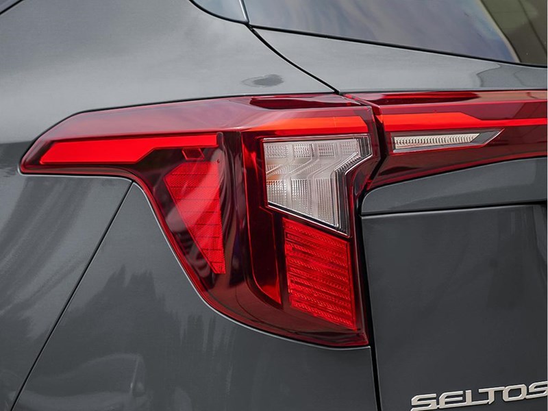 2025 Kia Seltos LX AWD