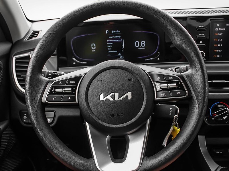 2025 Kia Seltos LX AWD