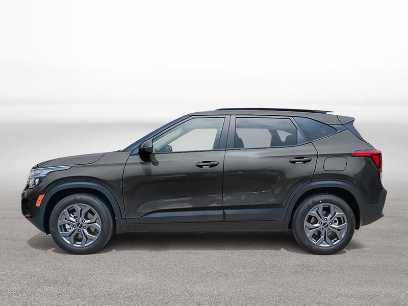 2025 Kia Seltos LX AWD