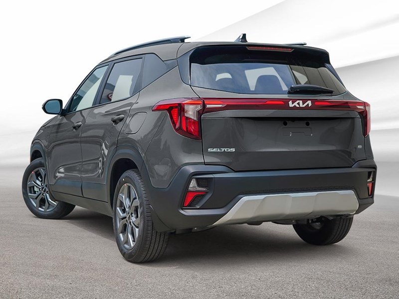2025 Kia Seltos LX AWD