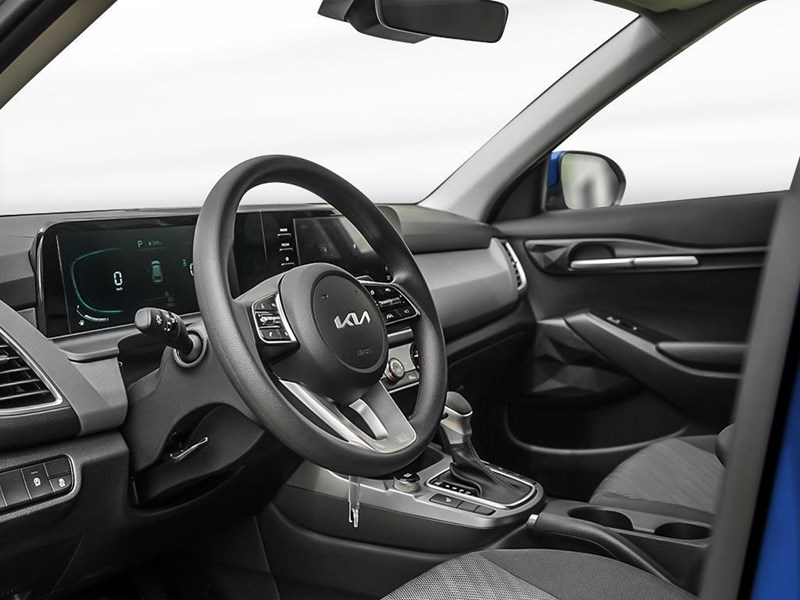 2025 Kia Seltos LX AWD