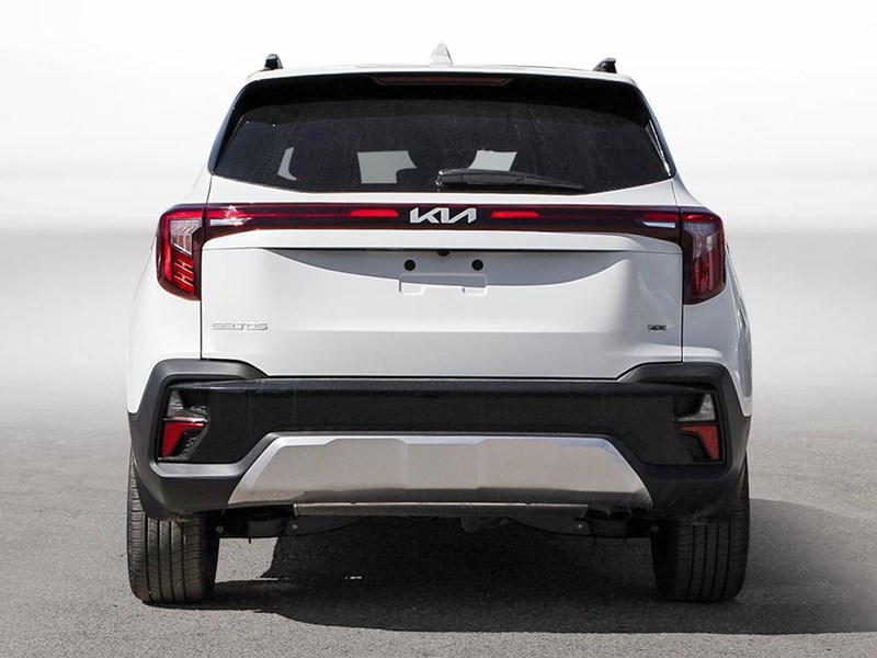 2025 Kia Seltos SX AWD w/Brown Interior