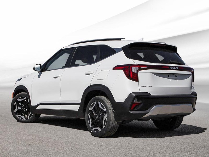 2025 Kia Seltos SX AWD w/Brown Interior