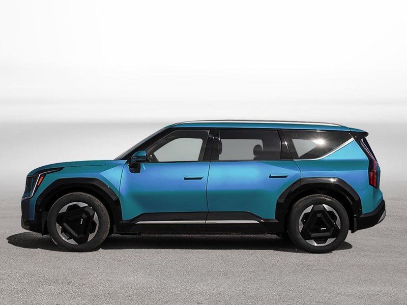 2026 Kia EV9 Land w/Premium Package AWD