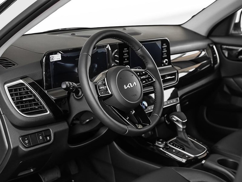 2026 Kia Seltos LX FWD