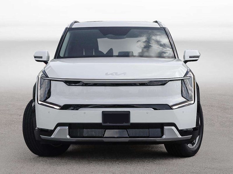 2026 Kia EV9 Land AWD with Premium Pkg