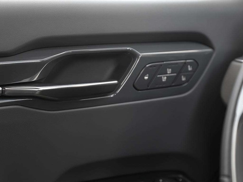 2026 Kia EV9 Land AWD with Premium Pkg