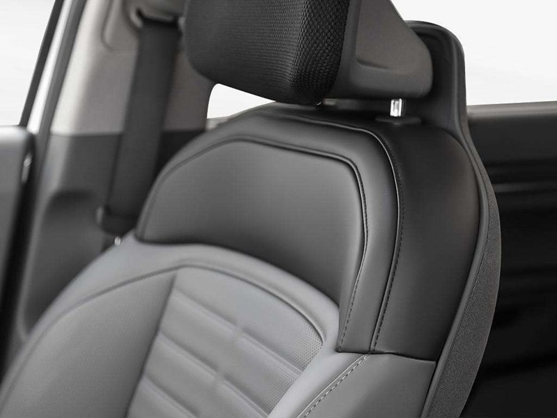 2026 Kia EV9 Land AWD with Premium Pkg