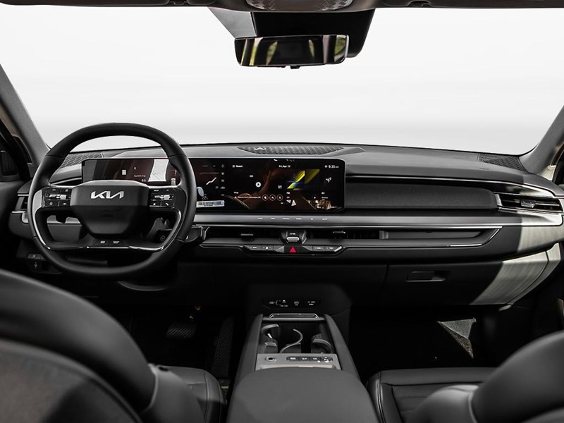 2026 Kia EV9 Land w/Premium Package AWD
