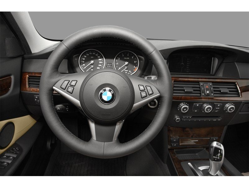 2009 BMW 528 i Interior Shot 3