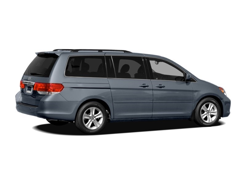 2009 Honda Odyssey Touring (A5) Exterior Shot 2