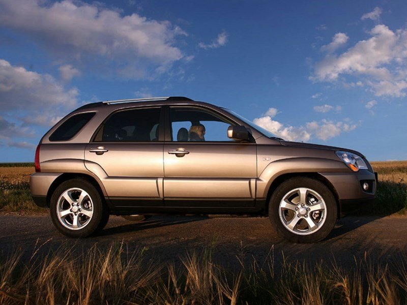 2010 Kia Sportage LX (M5) OEM Shot 3