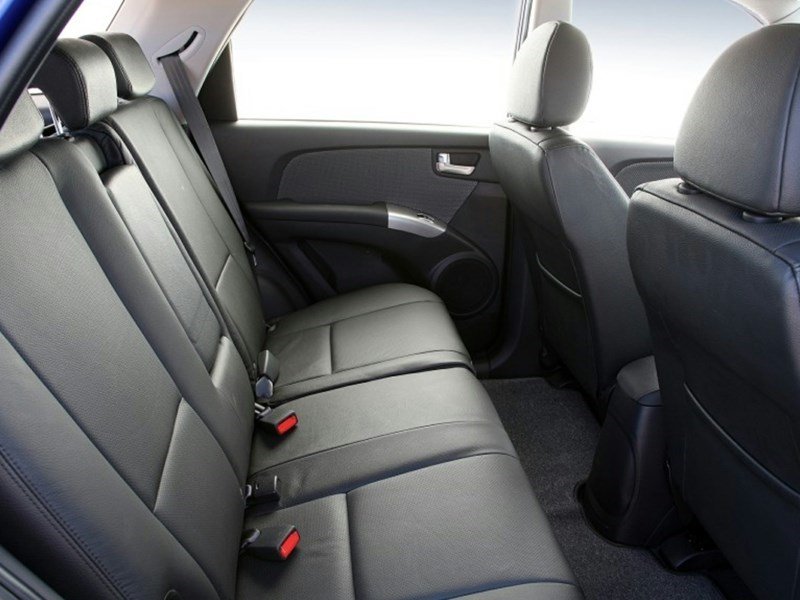 2010 Kia Sportage LX (M5) OEM Shot 5