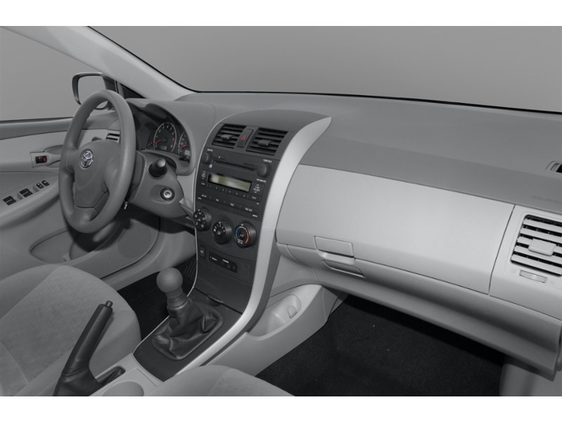 2009 Toyota Corolla LE (A4) Interior Shot 1
