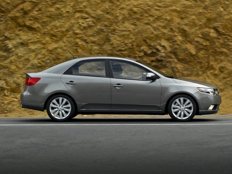 2013 Kia Forte 2.0L LX (M6) OEM Shot 3