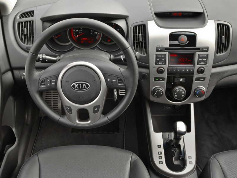 2013 Kia Forte 2.0L LX (M6) OEM Shot 5