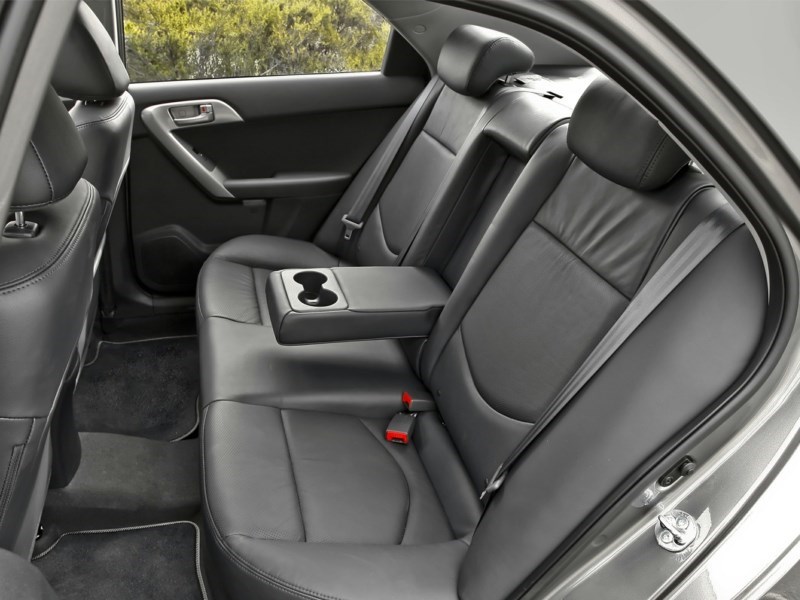 2013 Kia Forte 2.0L LX (M6) OEM Shot 6