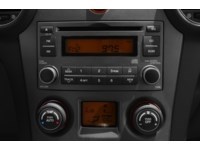 2011 Kia Rondo LX 5-Seater (A4) Interior Shot 2