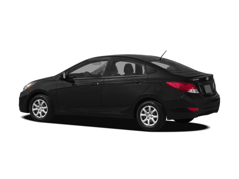 2012 Hyundai Accent GL Exterior Shot 13
