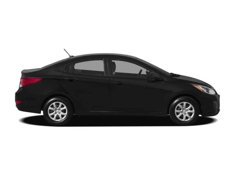 2012 Hyundai Accent GL Exterior Shot 16