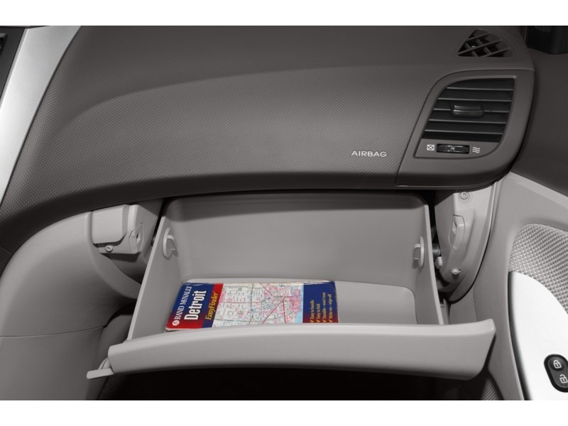 2012 Hyundai Accent GL Interior Shot 4