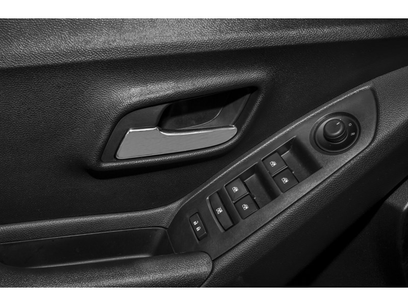 2013 Chevrolet Trax FWD 4dr LT w/2LT Exterior Shot 14