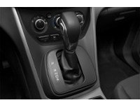 2016 Ford Escape SE Exterior Shot 12