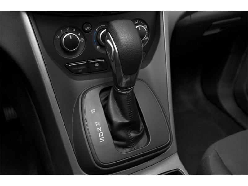 2016 Ford Escape SE Exterior Shot 12