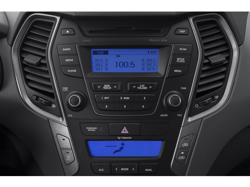 2013 Hyundai Santa Fe Sport 2.4 Luxury Interior Shot 2