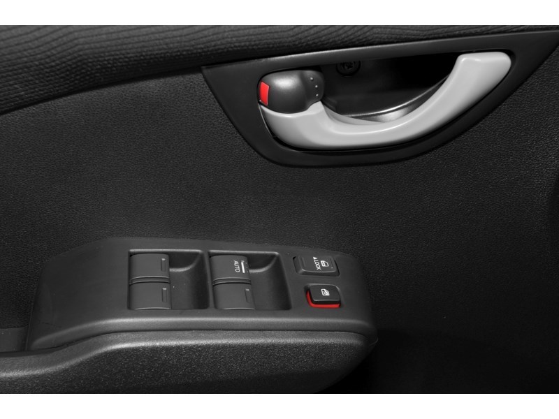 2014 Honda Fit LX (M5) Exterior Shot 10