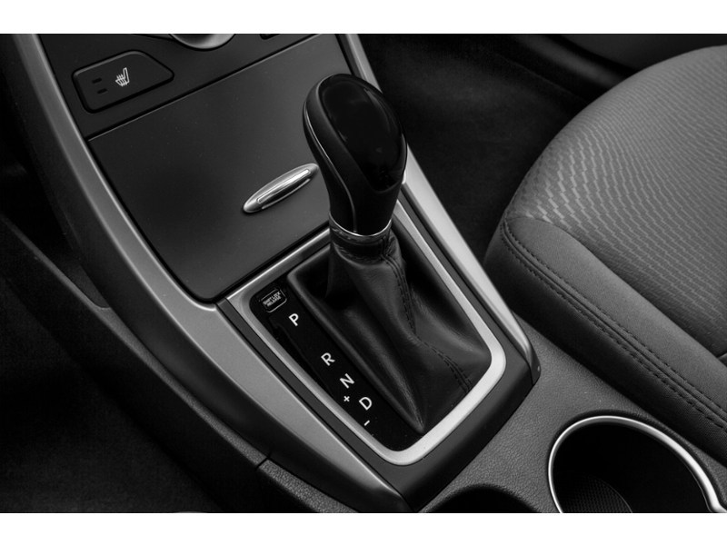 2015 Hyundai Elantra GLS (A6) Exterior Shot 12