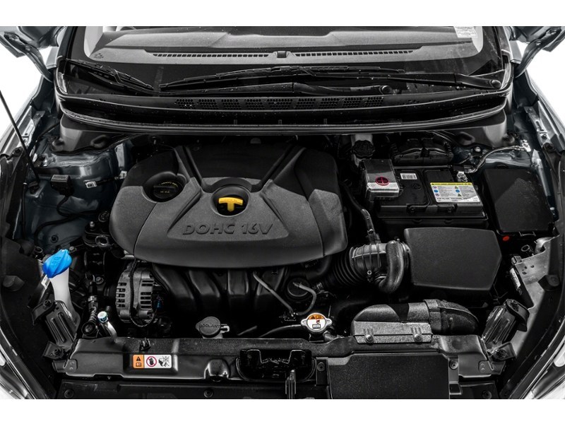 2015 Hyundai Elantra GLS (A6) Exterior Shot 3