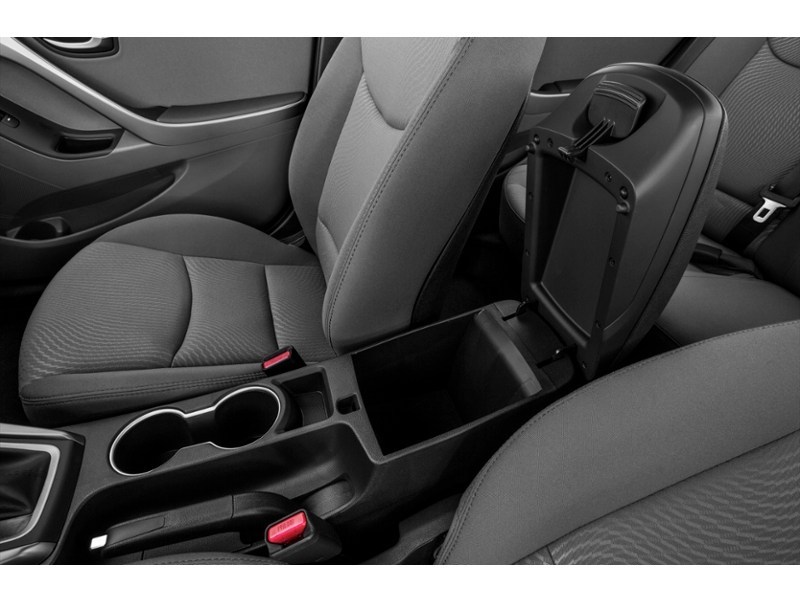 2015 Hyundai Elantra GLS (A6) Interior Shot 8