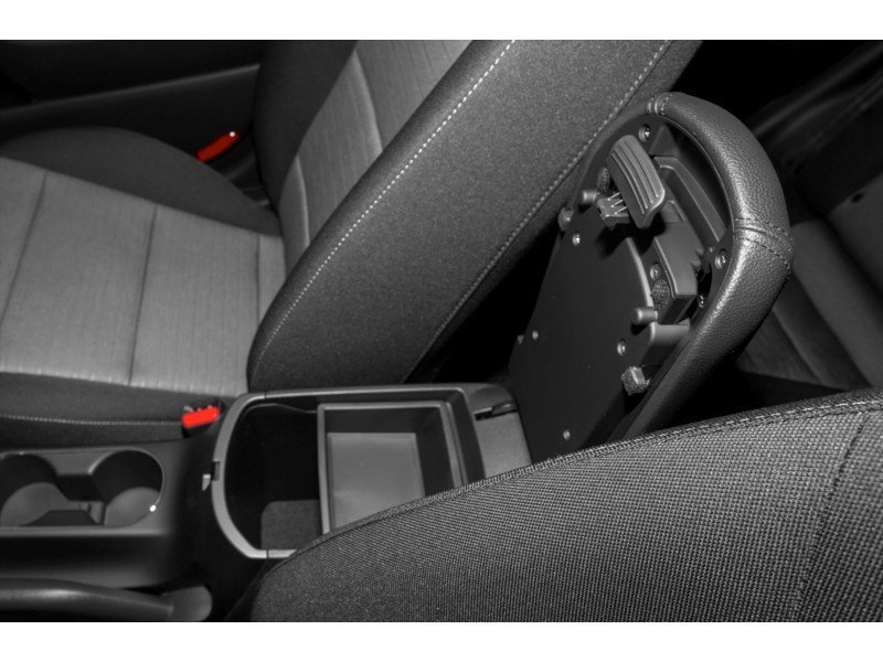 2016 Kia Forte 4dr Sdn Auto LX+ w/Sunroof Interior Shot 8